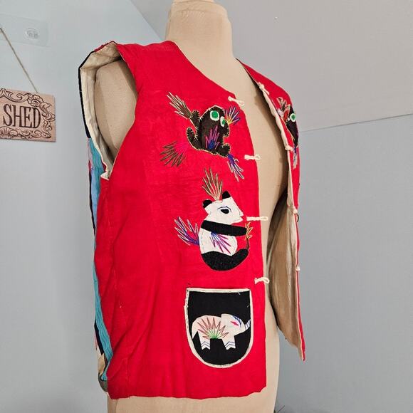 Handmade Red Embroidered Animal Vest Pandas, Frogs, Snakes & More Folk Art 3D - Picture 3 of 13